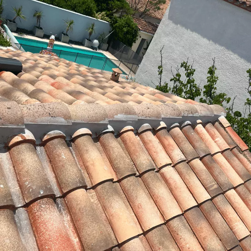 Rénovation de toiture en ardoise dans les Monts de Lacaune